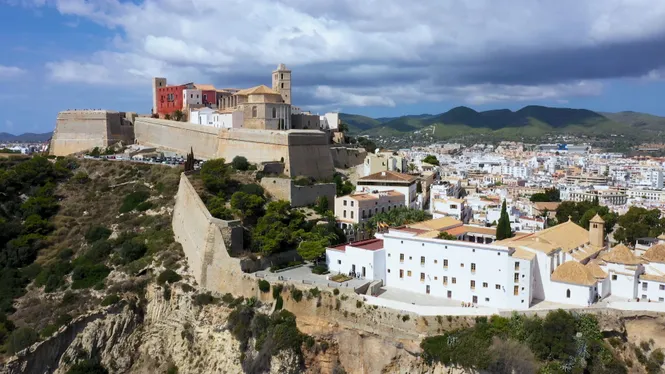 Dalt Vila