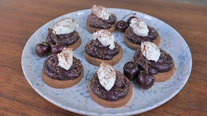 GALETES DE CREMA DE CIRERA I NATA CÍTRICA