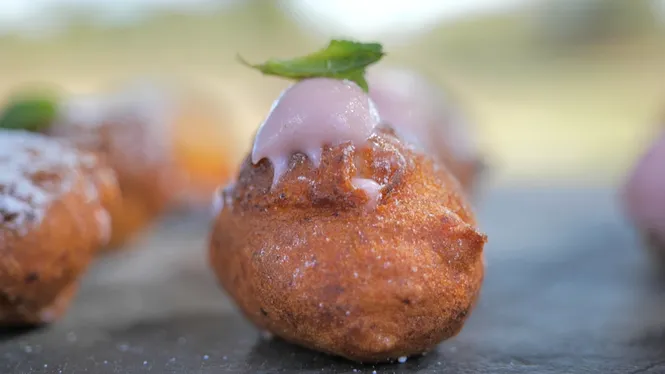 BUNYOLS FORA GLUTEN FARCITS DE CREMA DE FRAULA