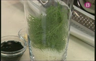 'Espagueti amb calamar i pesto de tinta i fonoll
