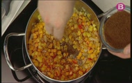 'Samosas amb chutney de carbassa i mango'